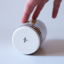 Load image into Gallery viewer, Pear Vase