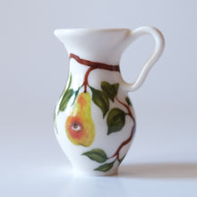 Load image into Gallery viewer, Pear Bud Vase