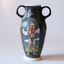 Load image into Gallery viewer, Theatre Vase