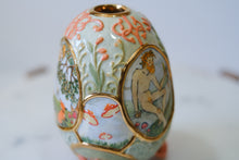 Load image into Gallery viewer, Illustrated Carved Vase