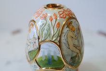 Load image into Gallery viewer, Illustrated Carved Vase