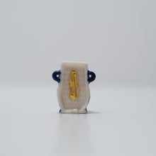 Load image into Gallery viewer, Faceted Walking Vase Pin