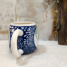 Load image into Gallery viewer, Fishing Hands