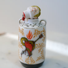 Load image into Gallery viewer, Beheadable Bottle