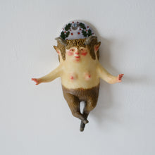Load image into Gallery viewer, Faun Woman