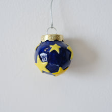 Load image into Gallery viewer, Starry Ornament