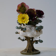 Load image into Gallery viewer, Clouded Tree Vase