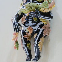 Load image into Gallery viewer, Skelly Man Wall Pocket