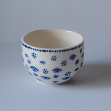 Load image into Gallery viewer, Seeing Eyes Tea Bowl