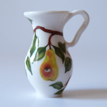 Load image into Gallery viewer, Pear Bud Vase