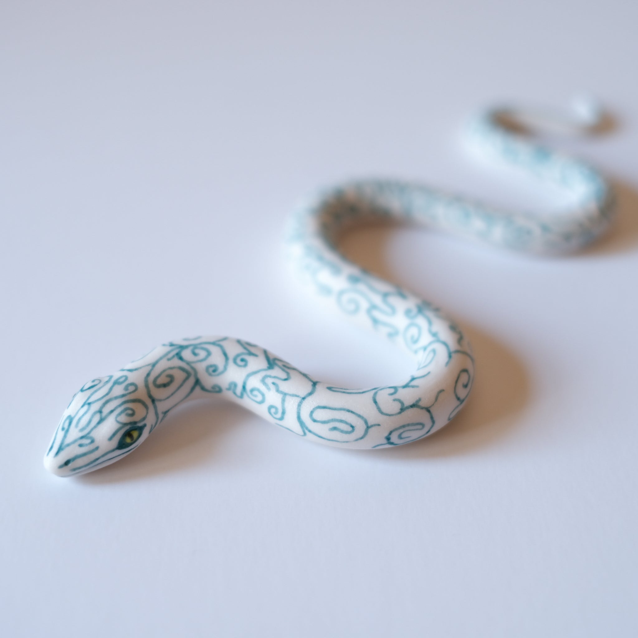 Linework Snake – Atelier Annette Janelle