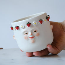 Load image into Gallery viewer, Strawberry Crown Vessel