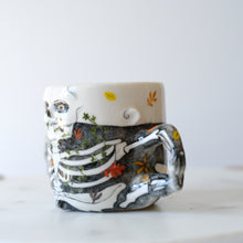 Load image into Gallery viewer, Skeleton Man Mug