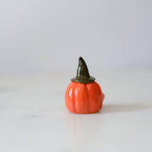 Load image into Gallery viewer, Pumpkin Witch