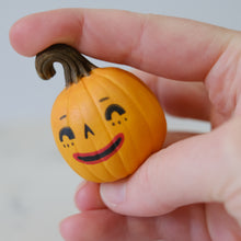 Load image into Gallery viewer, Pumpkin Pal