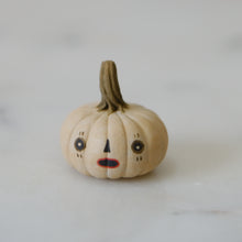Load image into Gallery viewer, Pumpkin Pal