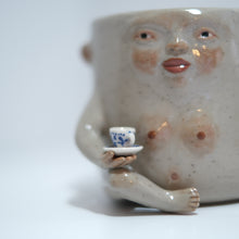 Load image into Gallery viewer, Tea Friend Brown Lady Mug