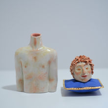 Load image into Gallery viewer, Beheadable Man Vase